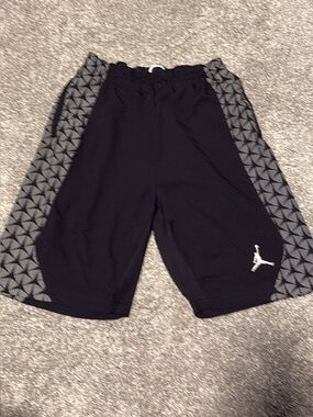Jordan Basketball Shorts with Patterned Side Panels Mens Medium